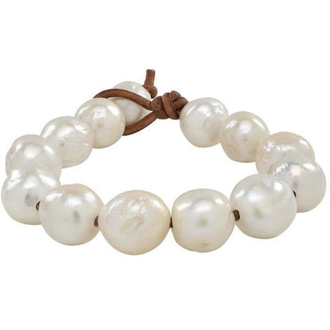 Oasis Bracelet in Freshwater Pearls