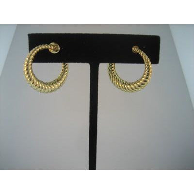 14kt Gold Ribbed Hoop Earrings
